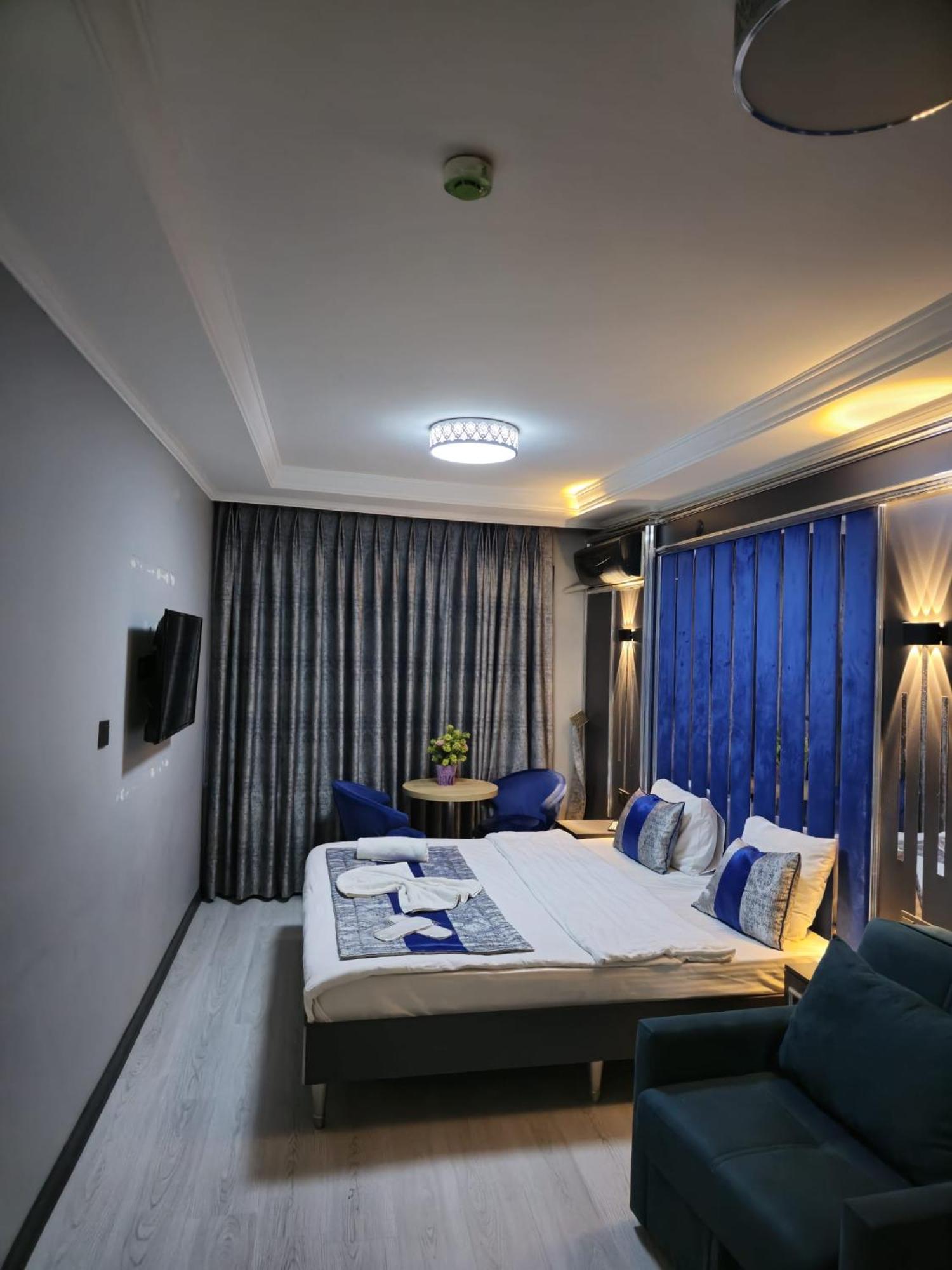 Blue Plus Hotel Истанбул Екстериор снимка